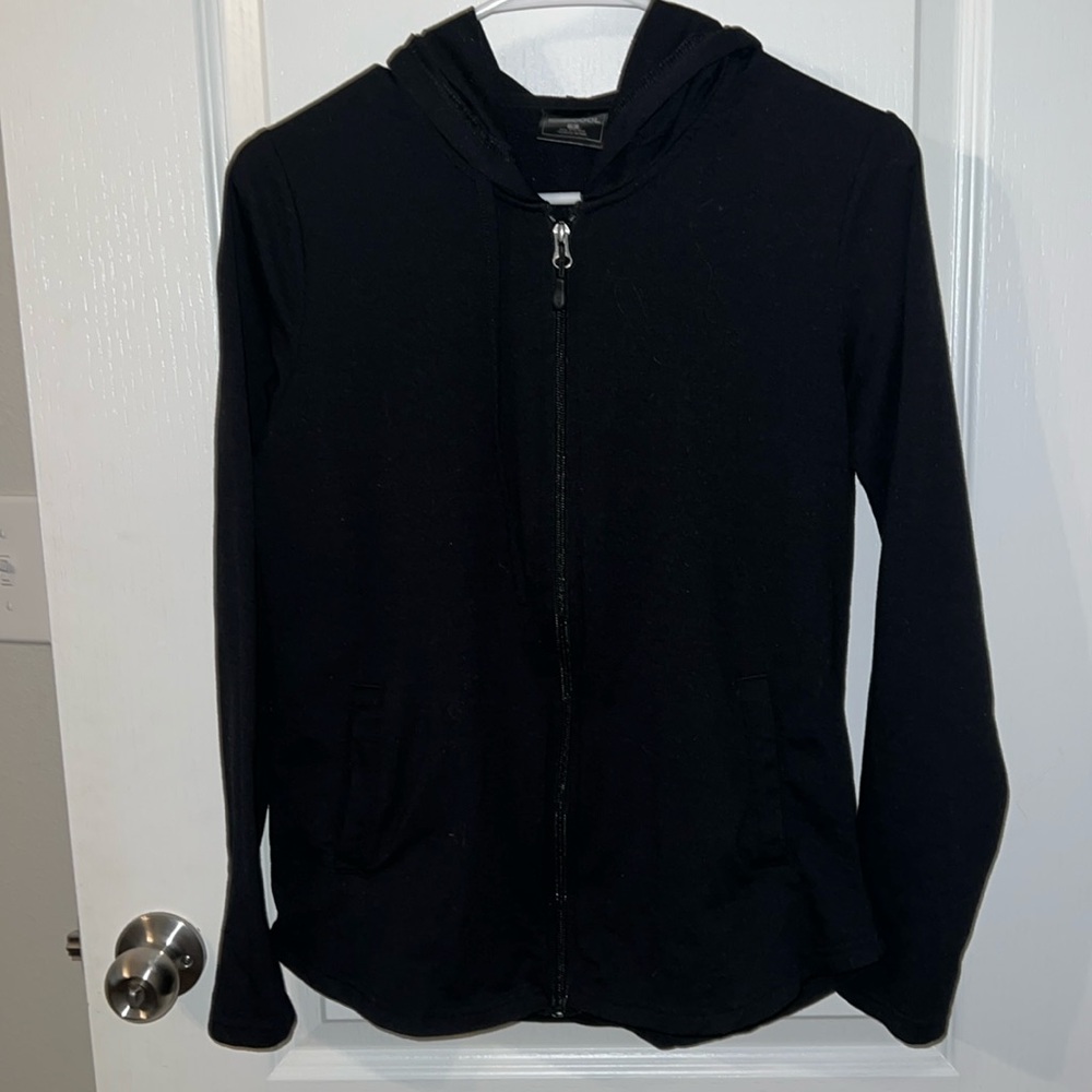 Women’s Zip Up